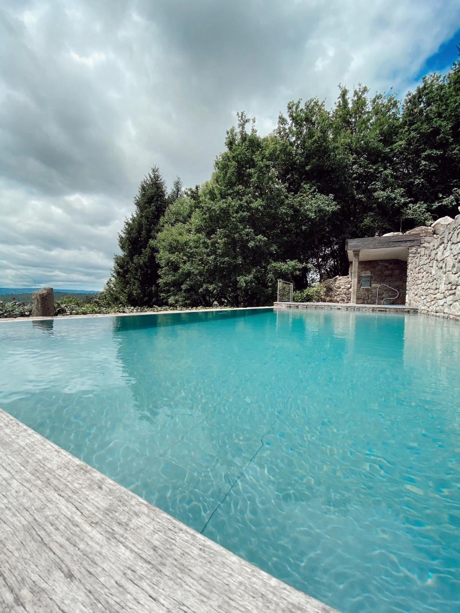 サンティアゴ・デ・コンポステーラ Casa Do Cebro Casa Con Piscina Y Jacuzzi Privadosヴィラ エクステリア 写真