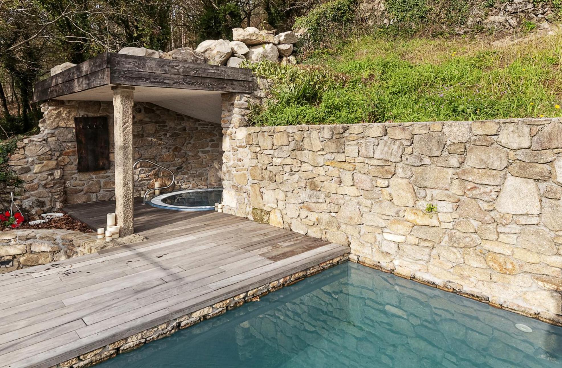 サンティアゴ・デ・コンポステーラ Casa Do Cebro Casa Con Piscina Y Jacuzzi Privadosヴィラ エクステリア 写真