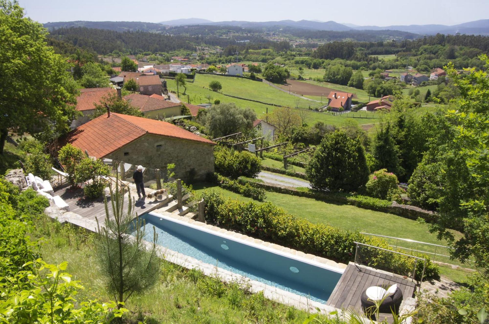 サンティアゴ・デ・コンポステーラ Casa Do Cebro Casa Con Piscina Y Jacuzzi Privadosヴィラ エクステリア 写真